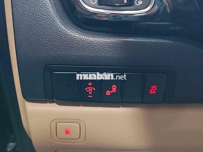 Kia Sedona Full Dầu 2017 xe gia đình không lỗi nhỏ