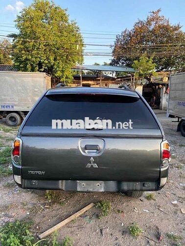 Mitsubishi Triton 2014 2 cầu Sàn may xăng 2.4