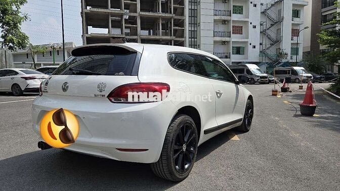 Volkswagen Scirocco 2011 Trắng Tự động 4 chỗ