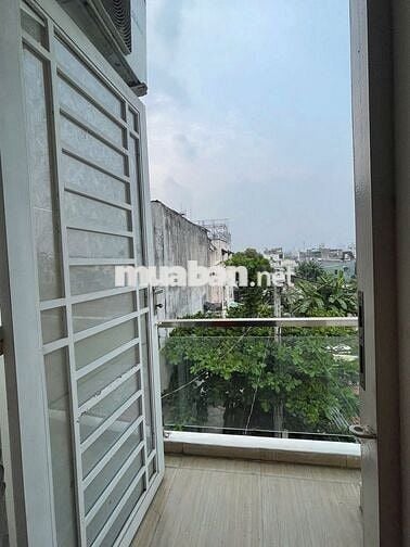 Cho thuê phòng ở đầy đủ tiện nghi - có ban công thoáng mát