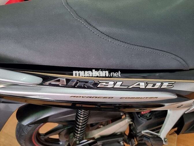 Honda Air Blade Đen bạc Xăng
