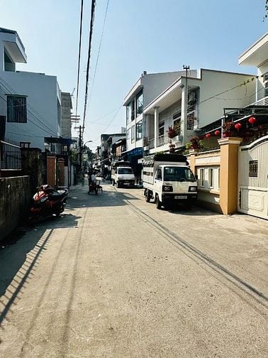 Cần bán nhà nở hậu 100m2 , hẻm ôtô giữa TTTP Nha Trang