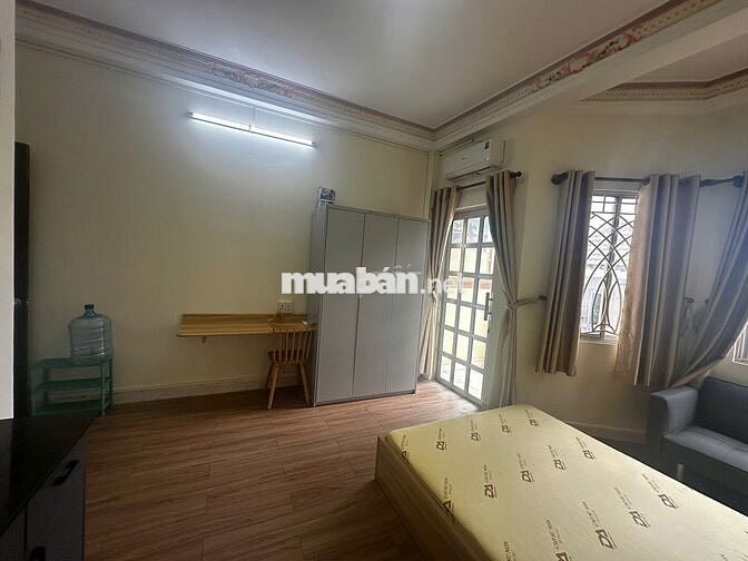 PHÒNG BAN CÔNG - FULL NỘI THẤT - THÀNH THÁI, QUẬN 10