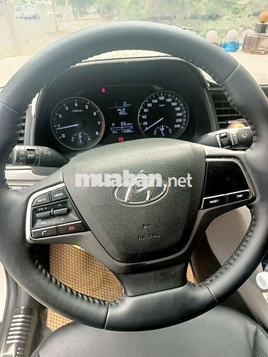 Hyundai Elantra 2017 Số sàn Trắng