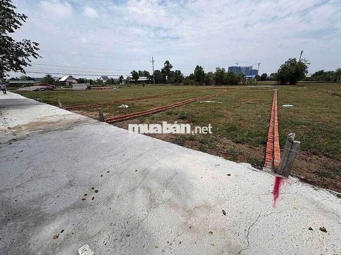 Cần Bán lô đất giá rẻ Cầu Tràm 