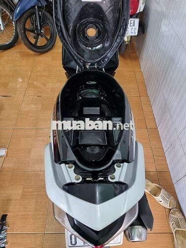 Honda Air Blade Đen bạc Xăng