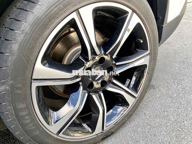 VinFast Lux SA2.0 2020 Trắng 16.000 km