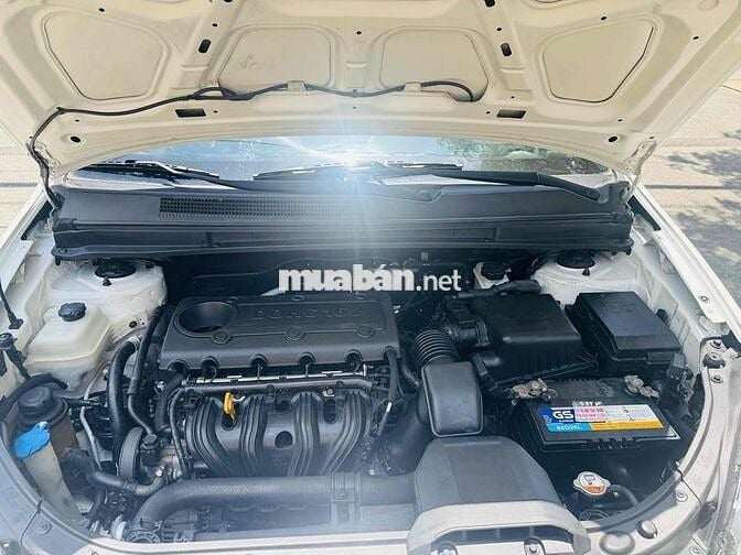 Kia Carens 2015 S SX 2.0 MT - 135000 km