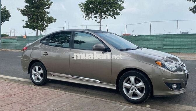 Hyundai Avante 2012 Số tự động Nâu