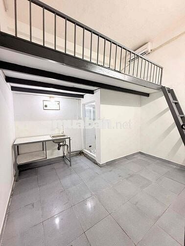 Phòng có gác 16m2 cửa sổ thoáng Tô Ký