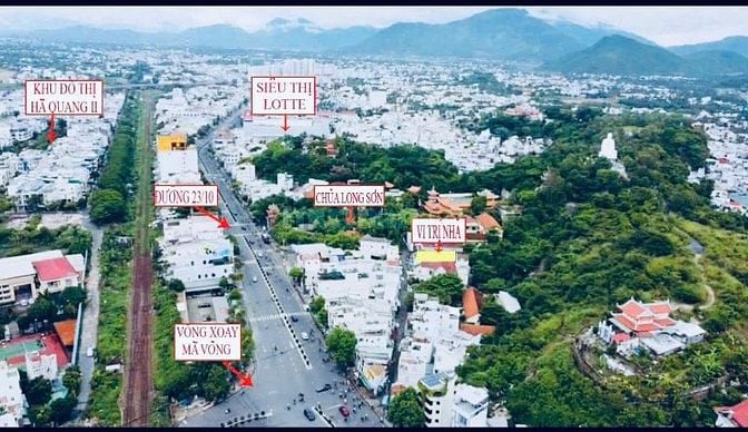 Cần bán nhà nở hậu 100m2 , hẻm ôtô giữa TTTP Nha Trang