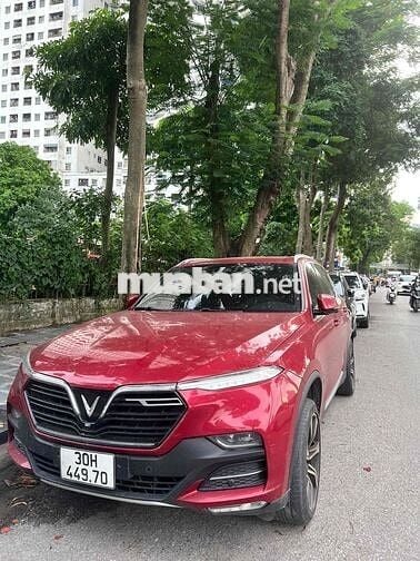 Vinfast Lux SA 2.0 Premium Đỏ 6.2 vạn
