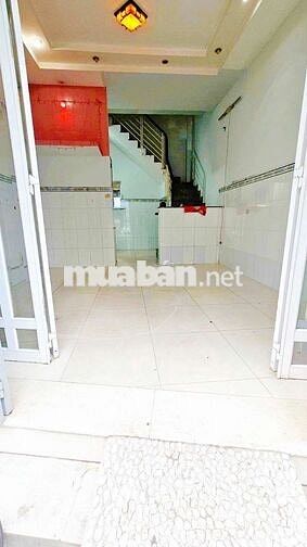 CHO THUÊ NHÀ HẺM XE HƠI 8M ÂU DƯƠNG LÂN P3 Q8 1 TRỆT 3 LẦU – GIÁ 12 TR
