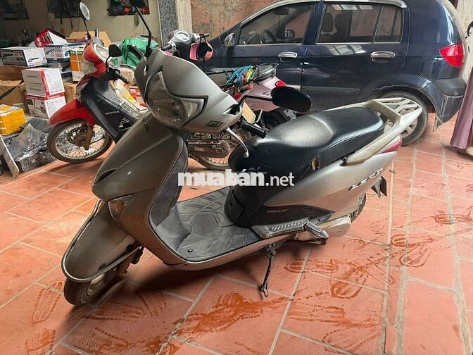 Honda Lead 2010 Bạc