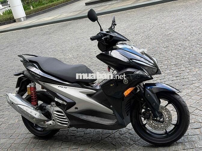 Yamaha NVX 155 2016 Đen bạc