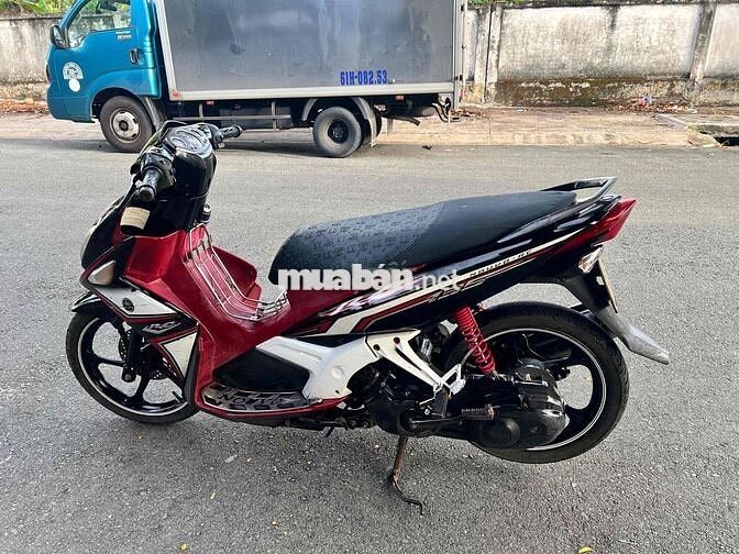 Yamaha Novo 4 Đen, Đỏ, Trắng