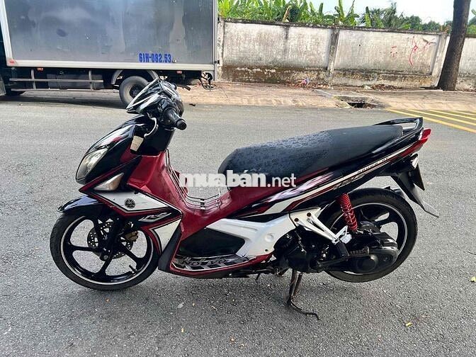 Yamaha Novo 4 Đen, Đỏ, Trắng