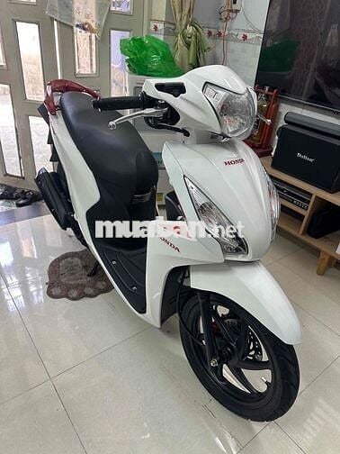 Honda Vision 2017 Bản đặc biệt Trắng