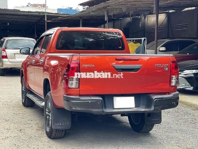 Toyota Hilux AT 2020 Đỏ Tự động 5 chỗ