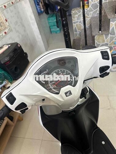 Honda Vision 2017 Bản đặc biệt Trắng