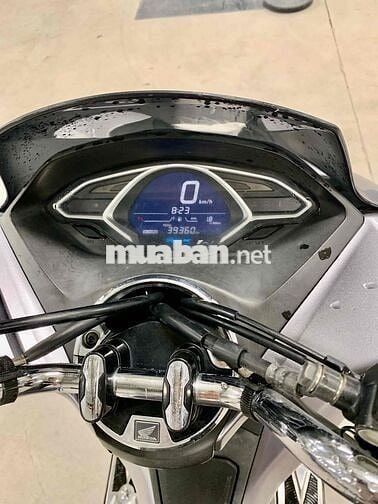 Honda PCX 125 2018 Chính Chủ BSTP Màu Bạc Xe Đẹp