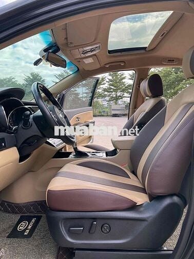 KIA Sedona 2021 2.2D Luxury Đen 12 vạn km