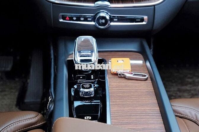 Volvo XC60 2024 BH/BảoDưỡng Free 2029 Bản Đủ