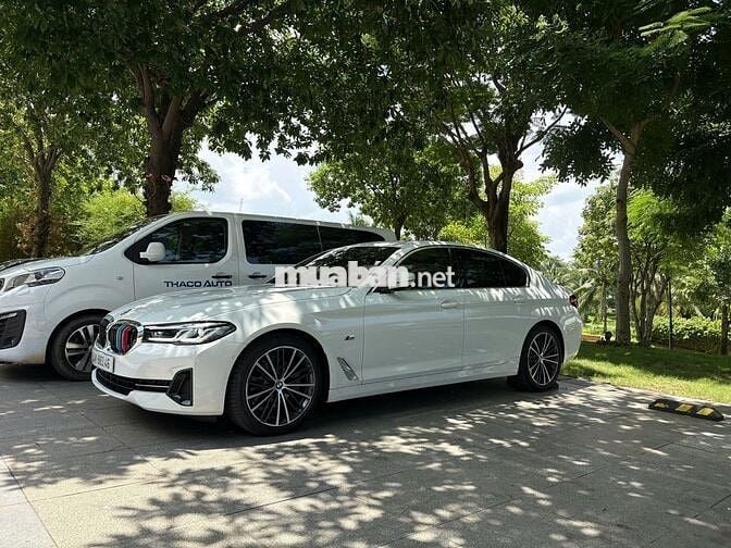BMW 520i Luxury 2023 Trắng 13.000 km