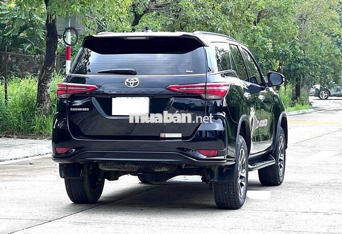Toyota Fortuner, Bản 2.4 Legender 1 Cầu 2021