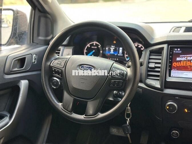 Ford Ranger XLS AT 4x2 | Sản xuất 2018