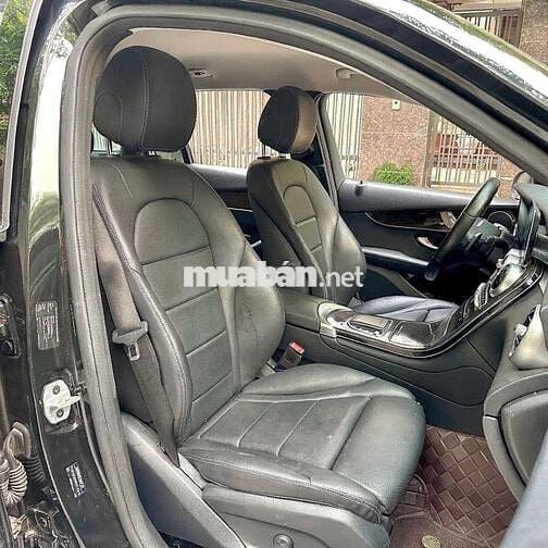 Mercedes Benz GLC 200 2020 - 1 Tỷ 39 Triệu