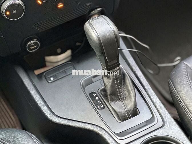 Ford Ranger XLS AT 4x2 | Sản xuất 2018