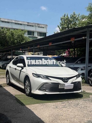 Toyota Camry 2.0G 2019 Trắng 56.000 km
