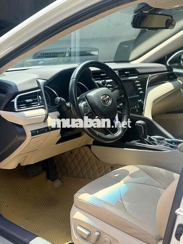 Toyota Camry 2.0G 2019 Trắng 56.000 km