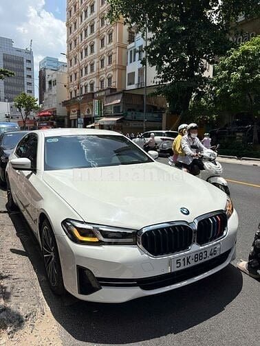 BMW 520i Luxury 2023 Trắng 13.000 km