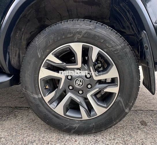 Toyota Fortuner, Bản 2.4 Legender 1 Cầu 2021
