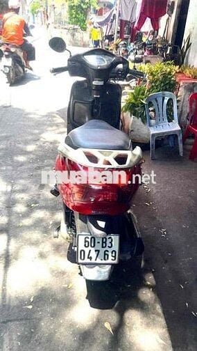 Honda Lead 110 2011 màu đỏ tươi