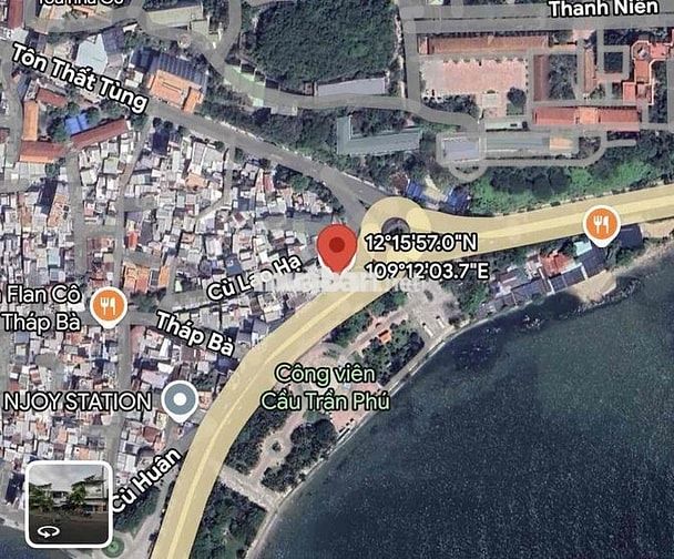Cho thuê nhà mặt tiền view biển , đường Phạm Văn Đồng gần cầu Trần Phú