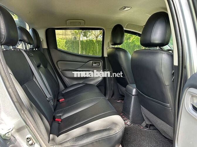 Mitsubishi Triton GLS Premium 2018 4x2AT Xám bạc