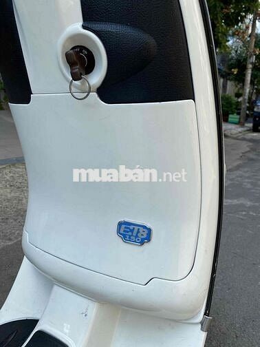 Piaggio Vespa ET8 150 Trắng 150cc