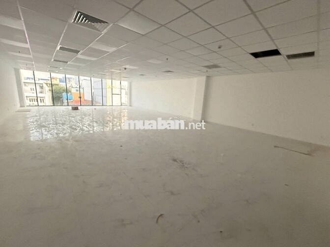 CHO THUÊ TÒA NHÀ MỚI 92 UNG VĂN KHIÊM, BÌNH THẠNH, 1200M, CHỈ 250TR