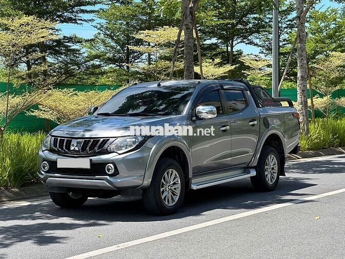 Mitsubishi Triton GLS Premium 2018 4x2AT Xám bạc