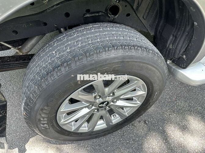 Mitsubishi Triton GLS Premium 2018 4x2AT Xám bạc