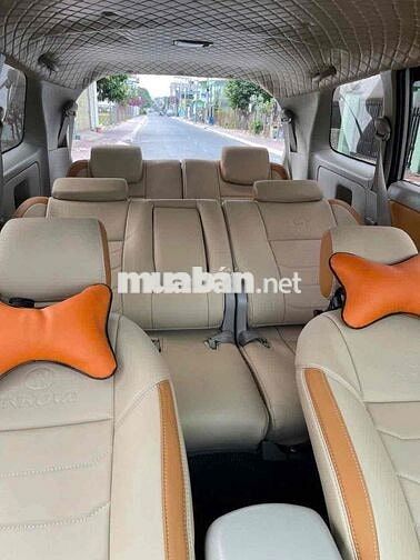 Toyota Innova 8 chỗ Bạc