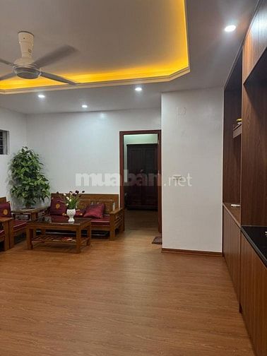 Cho thuê căn hộ 3031 Tòa CT11 kim văn kim lũ, 2 ngủ, 2 wc, 8tr/th