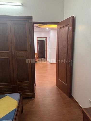 Cho thuê căn hộ 3031 Tòa CT11 kim văn kim lũ, 2 ngủ, 2 wc, 8tr/th