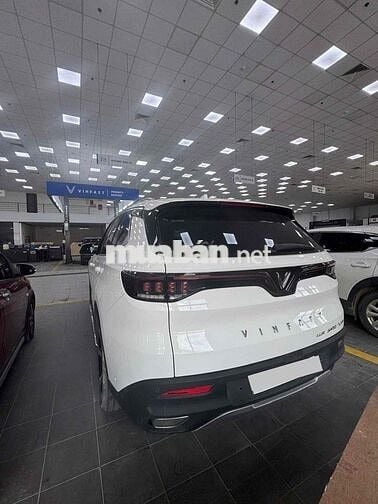 VinFast Lux SA Plus 2021 Trắng 30887 km