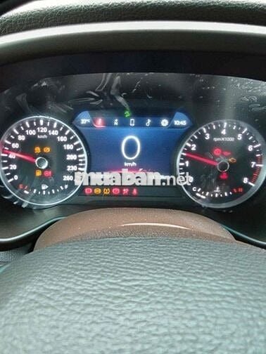 VinFast Lux SA Plus 2021 Trắng 30887 km