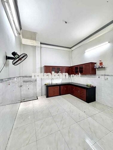 Nhà 4x19m 1Lầu (4PN 2WC) Hẻm 8m. Lê Văn Quới. Bình Tân