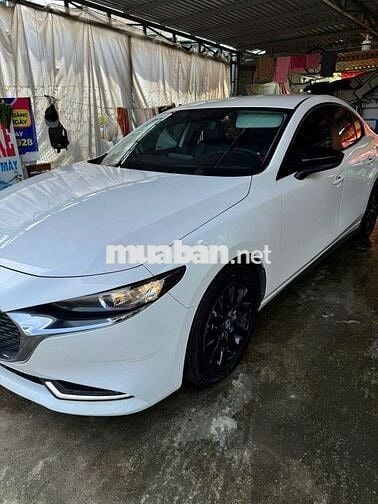 Mazda Mazda 3 Luxury 2024 Trắng 60967 km